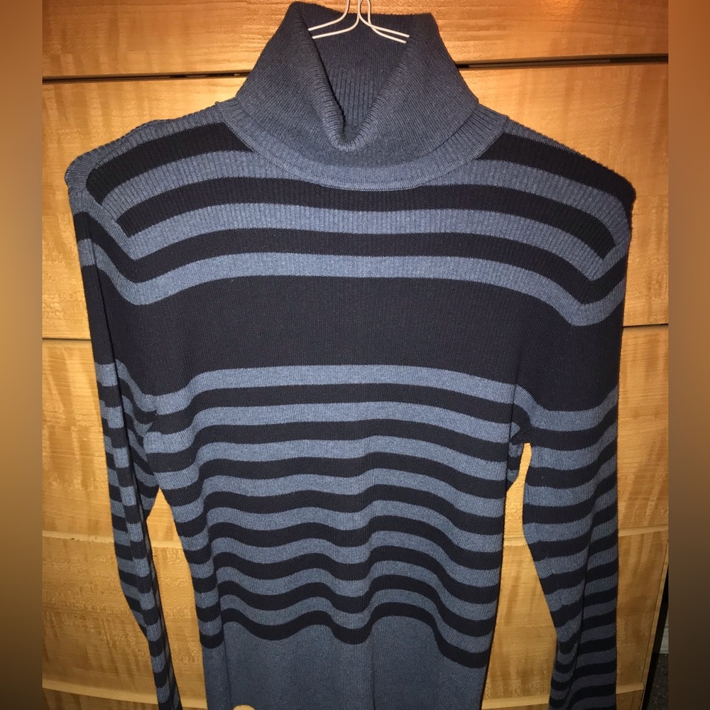Liz Claiborne Blue and Black Striped Sweater “read description”